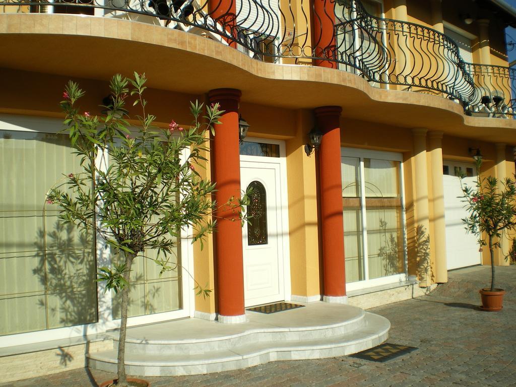 Mediterran-Apartmanok-Harkany Exterior photo